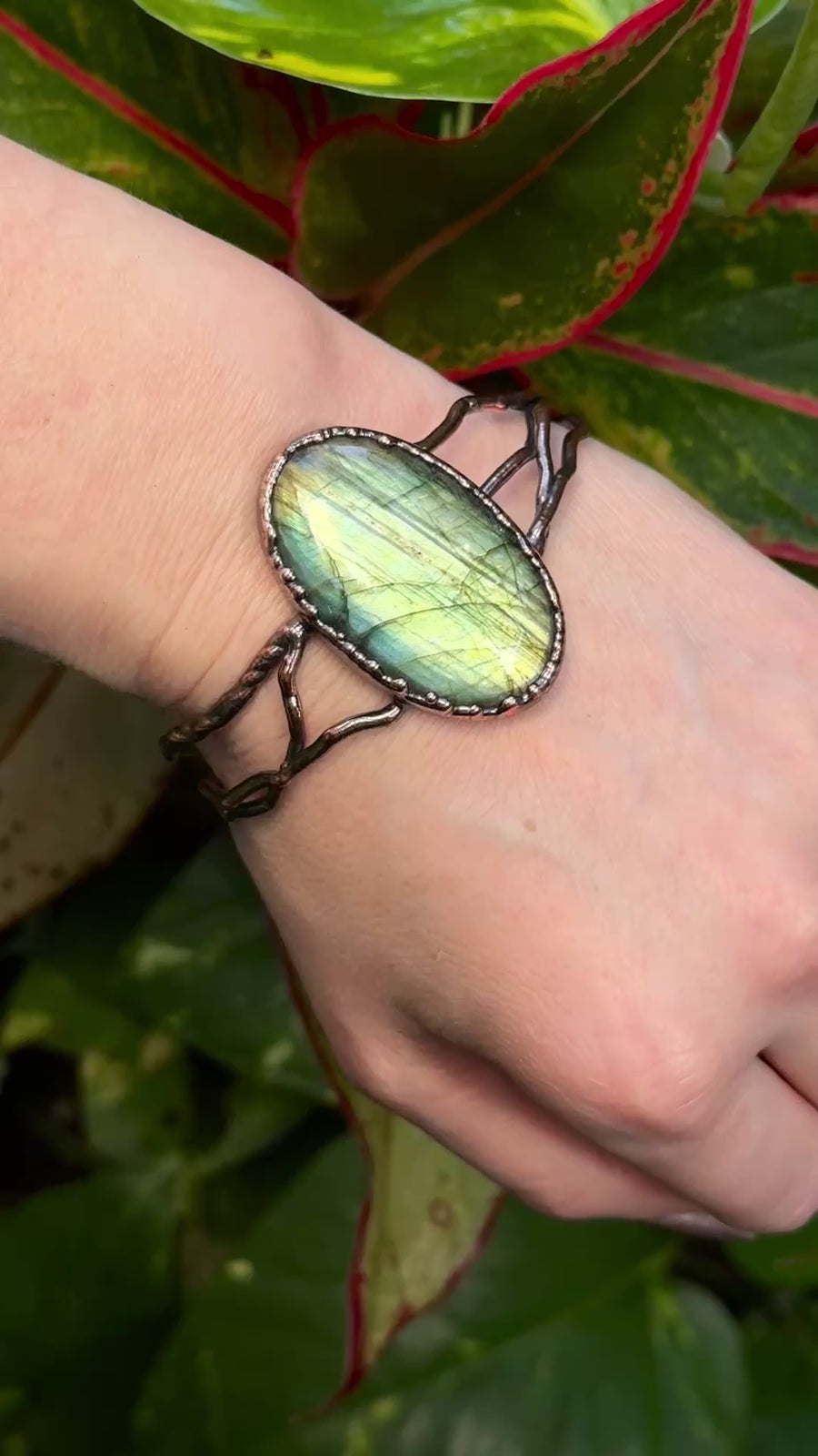 Labradorite Cuff Size S